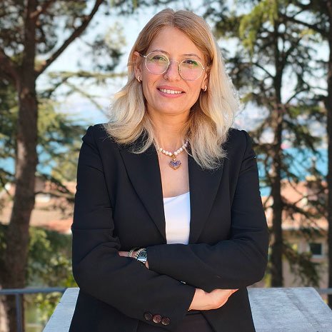 Zuhal Muslu